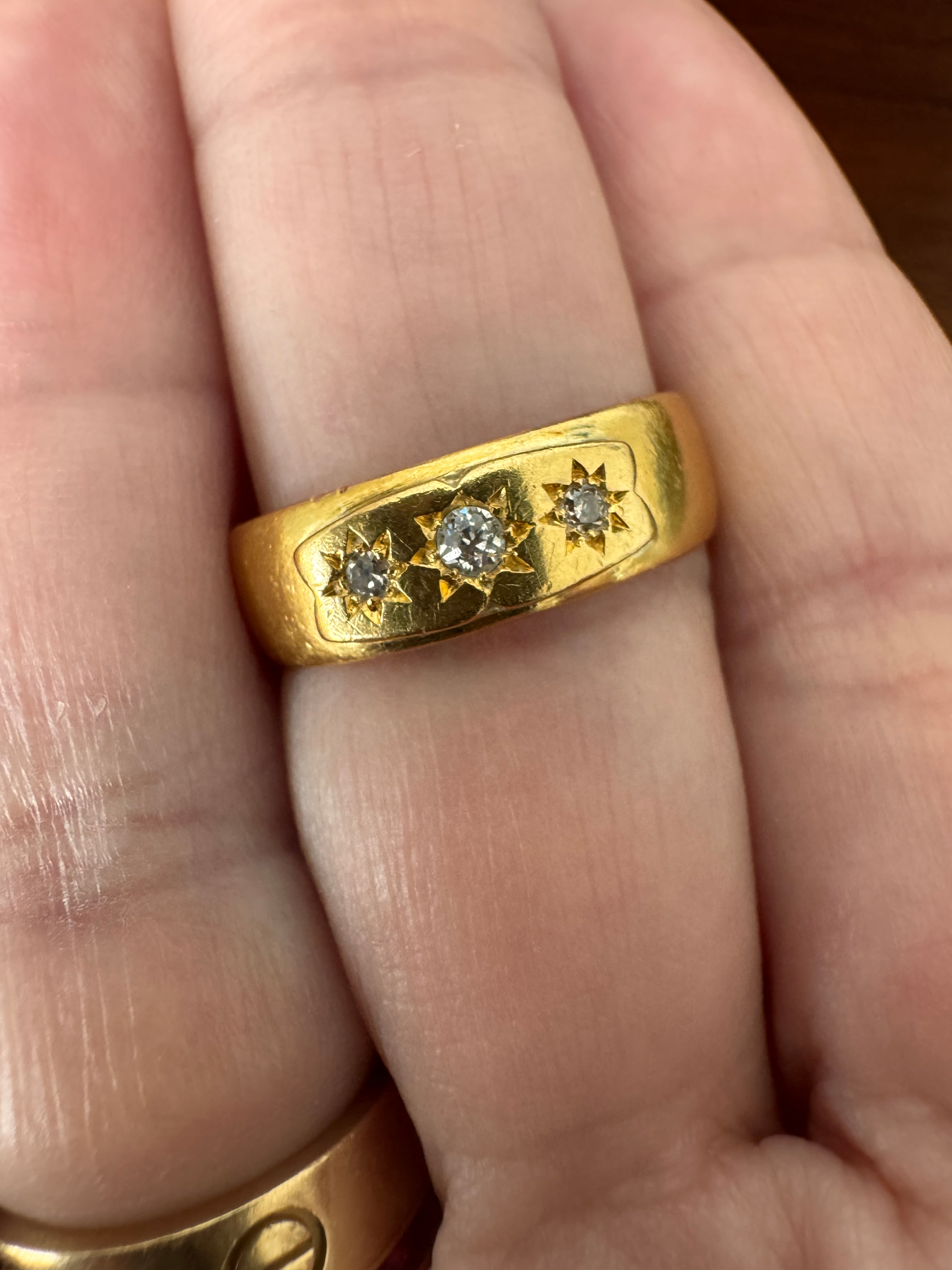 22 carat Art Deco Starburst Diamond Ring