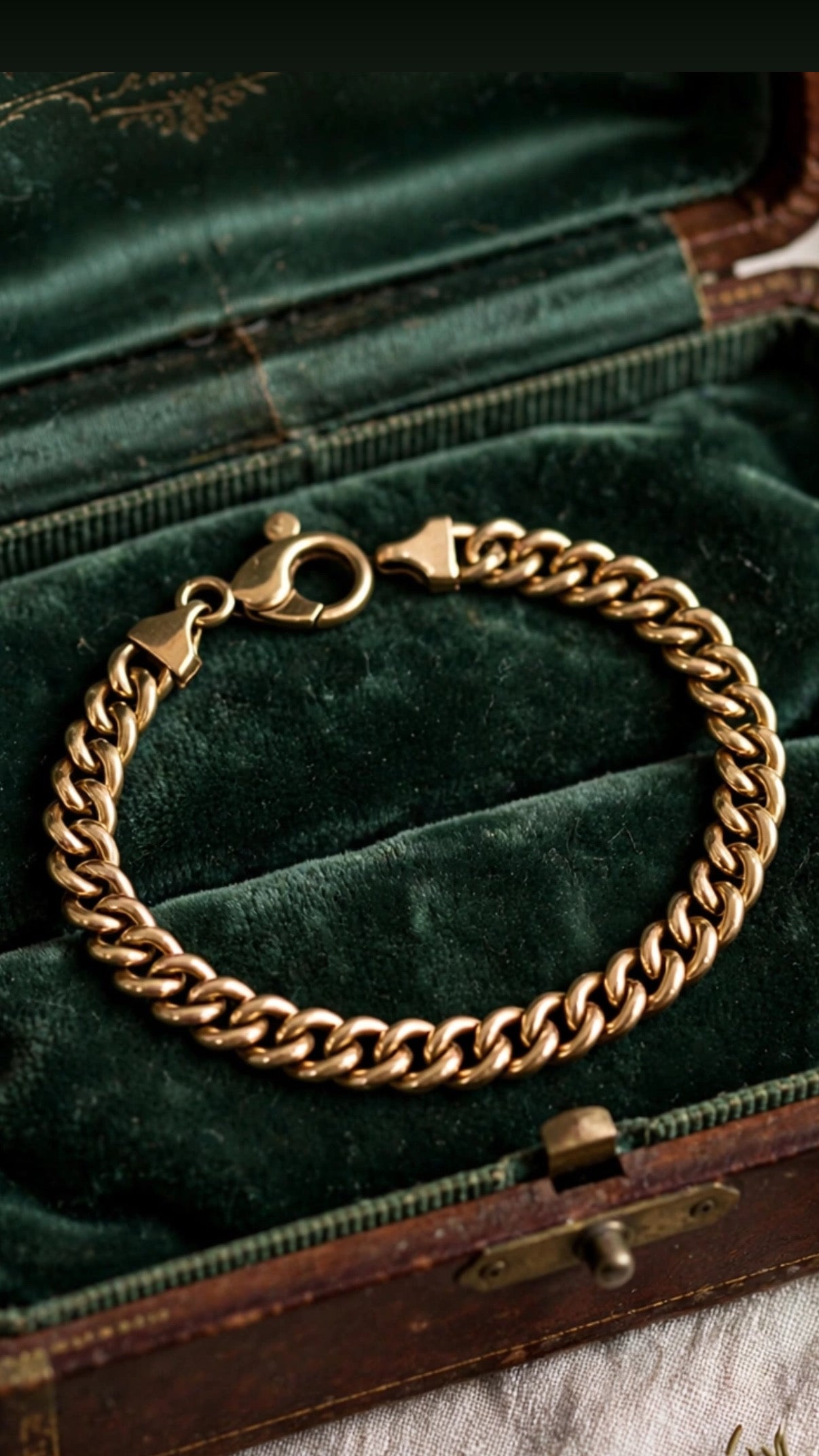14k Gold Curb Chain Bracelet