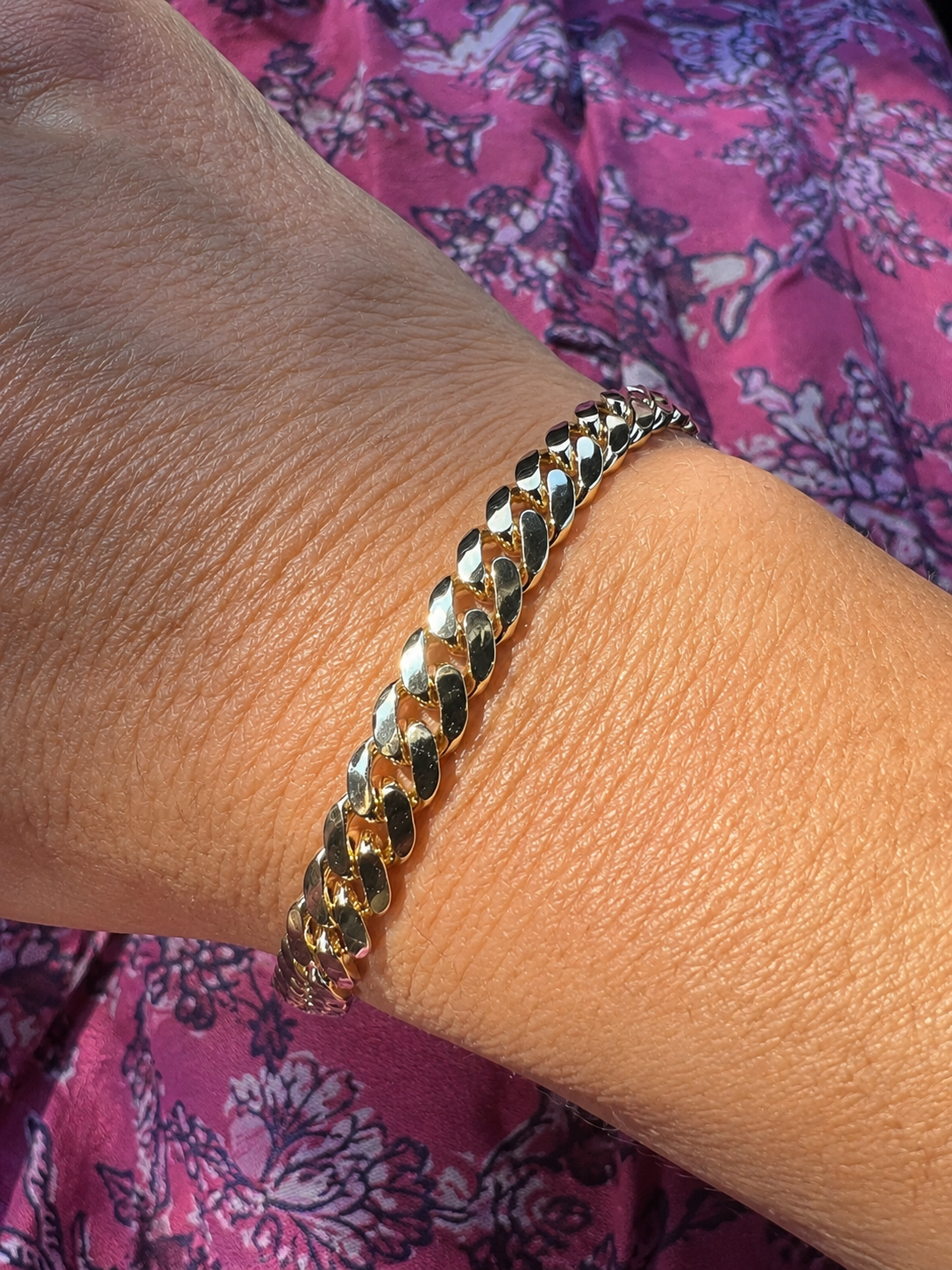 Flat Curb Solid Gold Bracelet