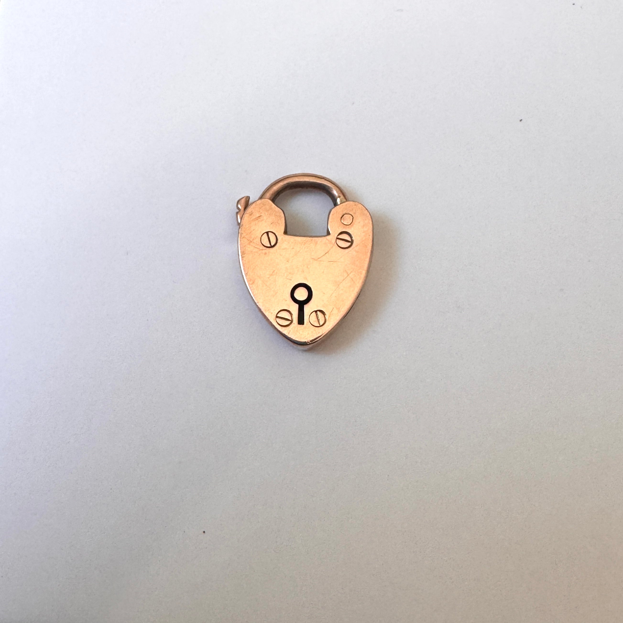 Traditional padlock with screw front