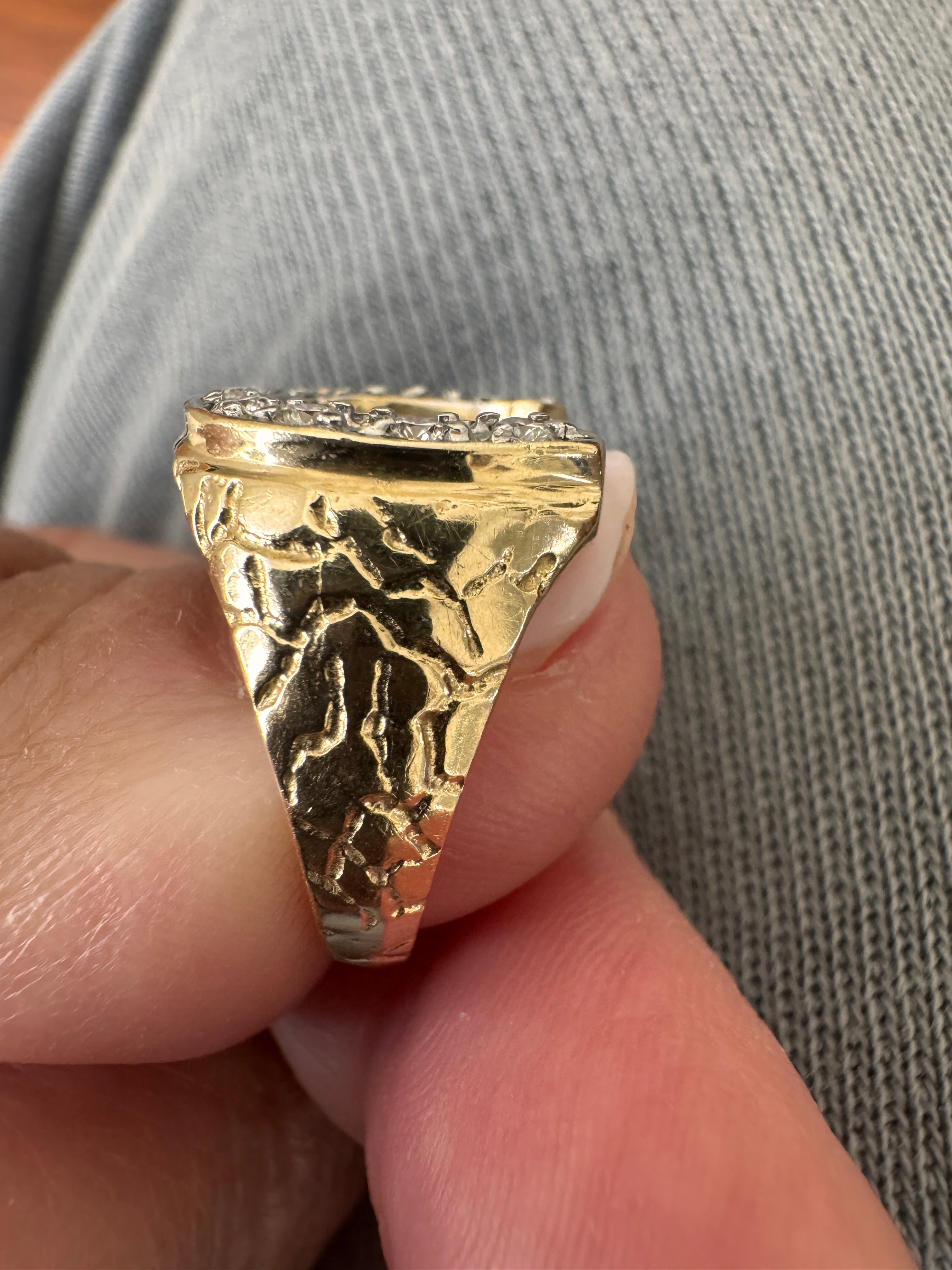 9 Diamond Horseshoe Ring