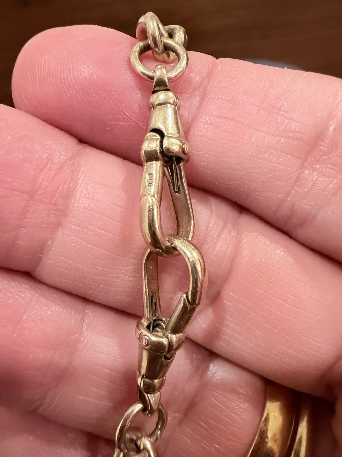 20” Antique English Yellow 9ct Gold Double Dog Clip Curb Chain