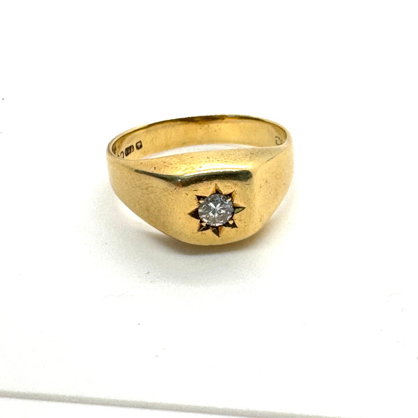 Vintage 18k Single Diamond Ring